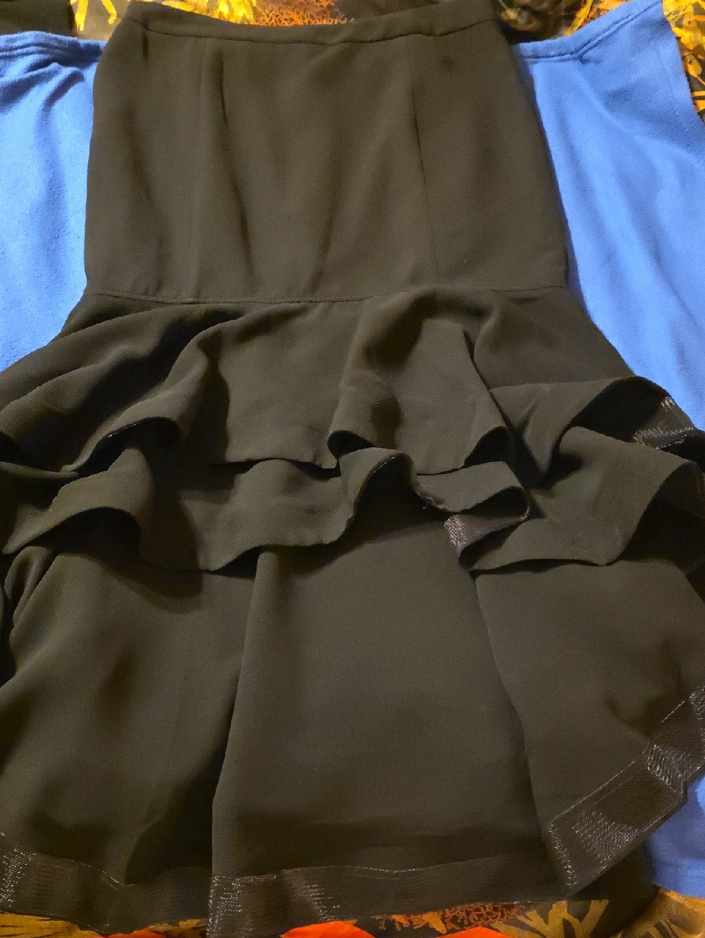 Women’s Black High-Low Ruffle Skirt - Classic Elegant